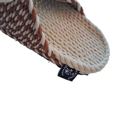 Sandalia modelo Mosses de Nomadic hecha con cuerdas suaves y con suela