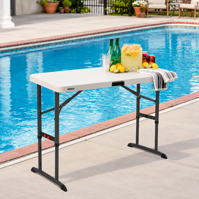 Mesa Ajustable y Plegable 1.22m Lifetime